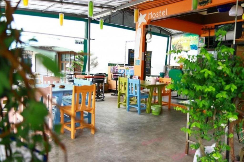 Oyo 586 I Hostel Phuket Eksteriør bilde