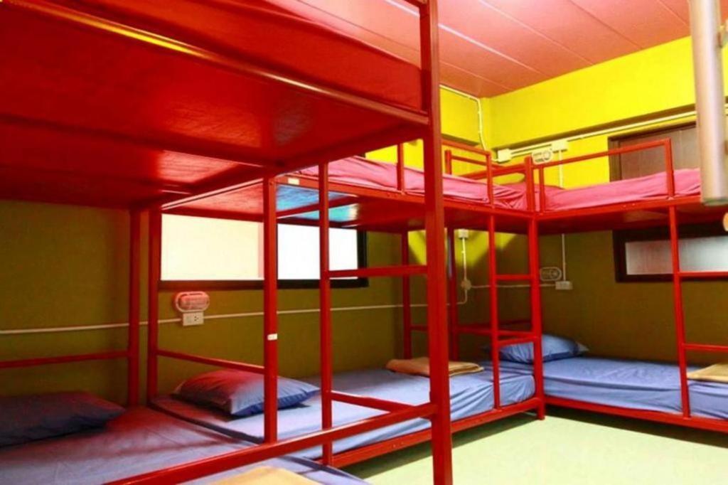 Oyo 586 I Hostel Phuket Eksteriør bilde
