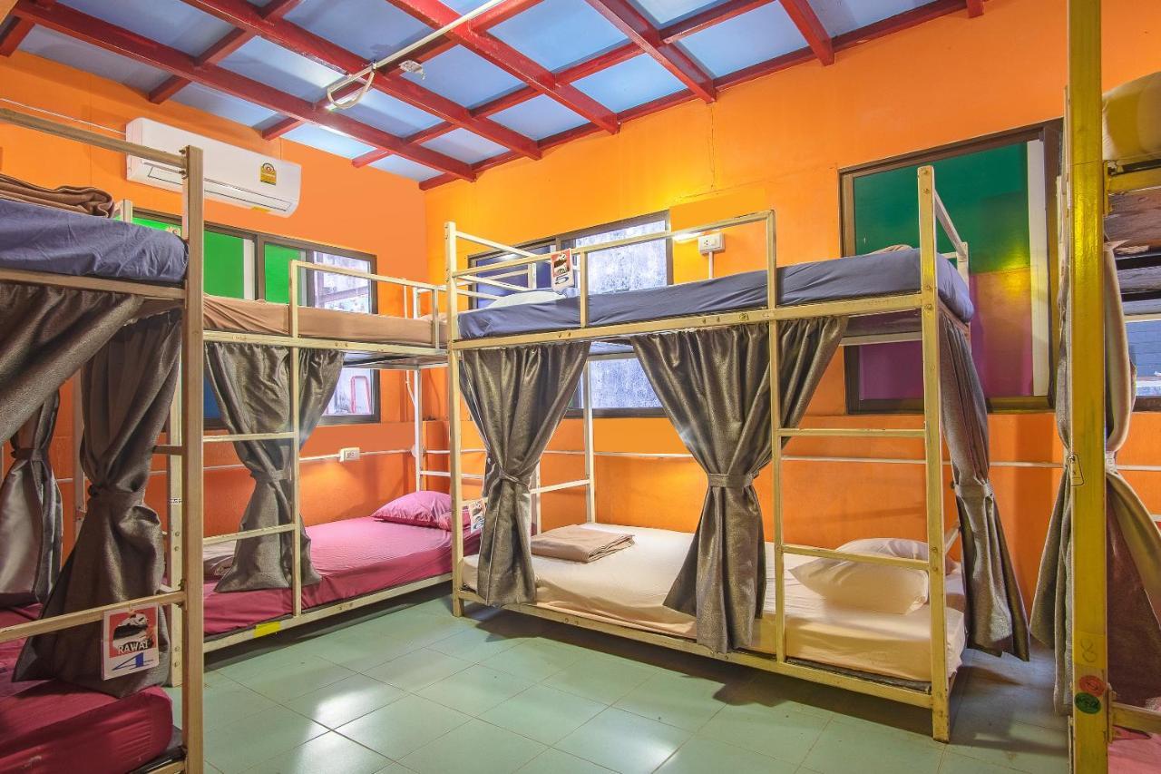Oyo 586 I Hostel Phuket Eksteriør bilde