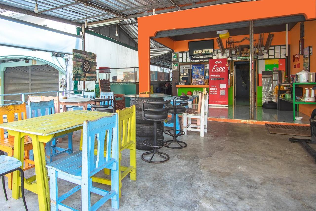 Oyo 586 I Hostel Phuket Eksteriør bilde